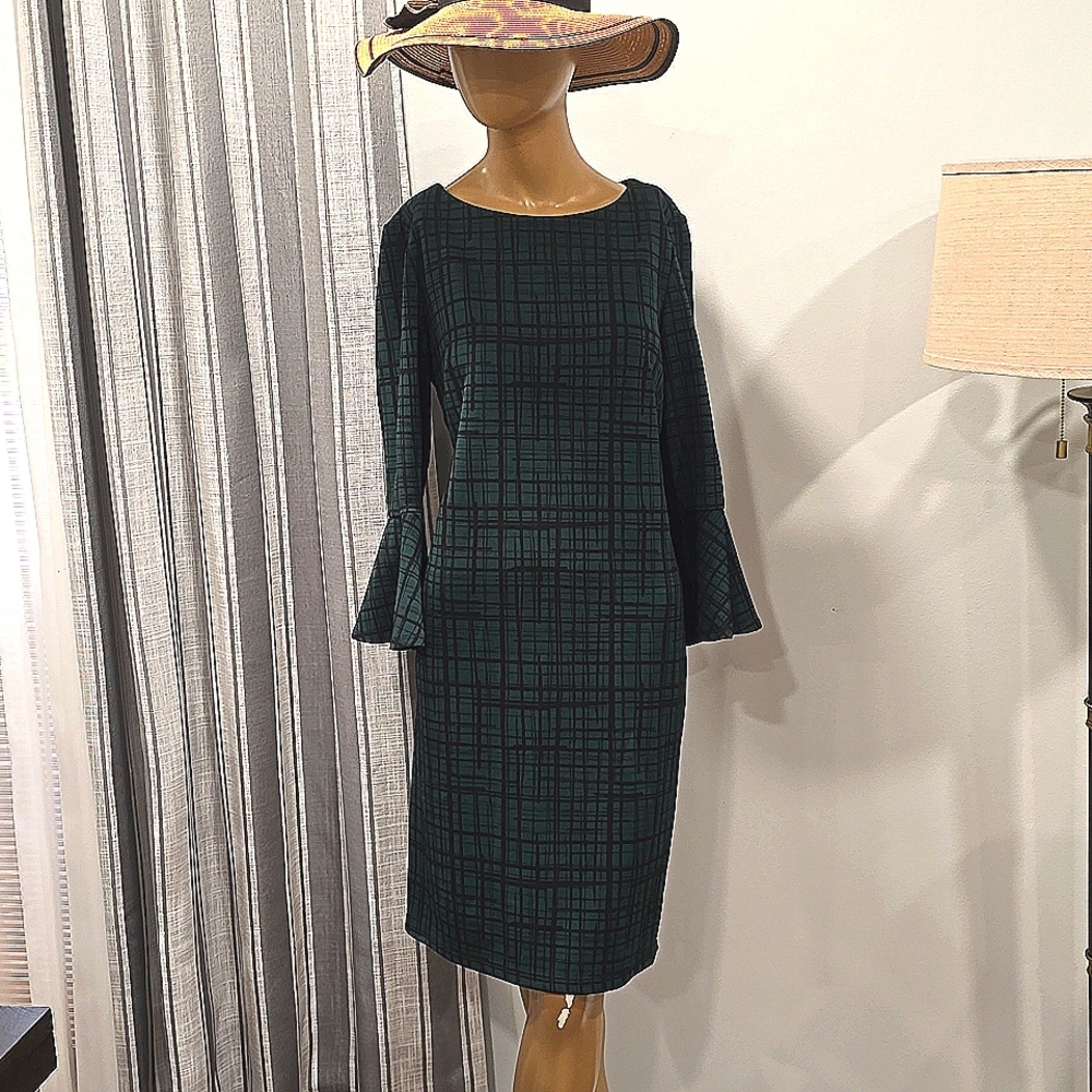 804 Liz Claiborne Dress Womens 4  Green Plaid w/ Black 3/4 Flare Sleeve Classic